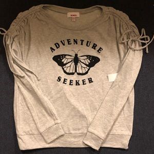 Shirt /sweater shirt